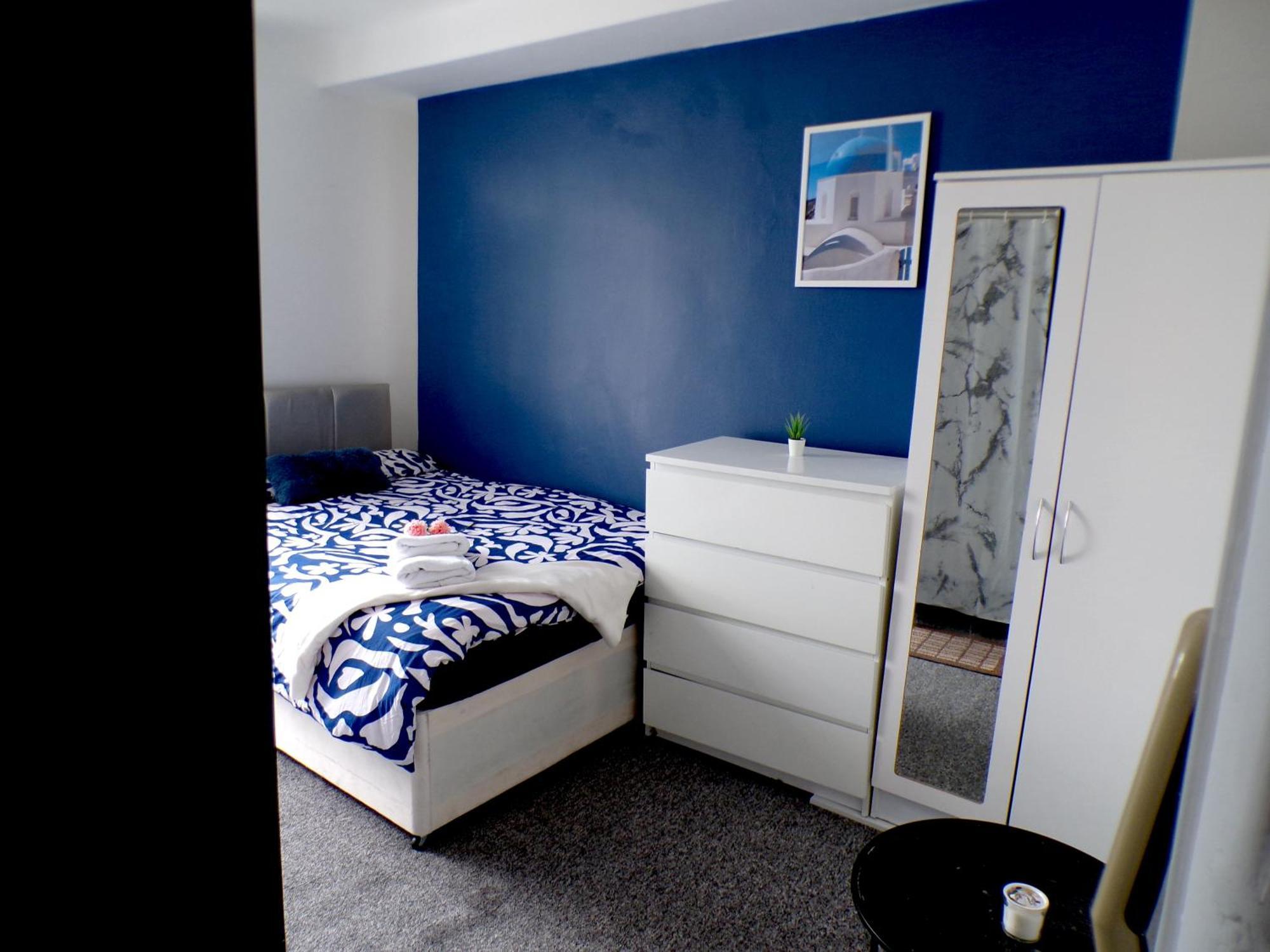 West Kensington - Santorini Apartments ロンドン エクステリア 写真